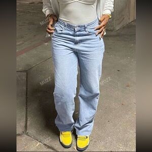 Light Wash Loose Straight Leg Jeans